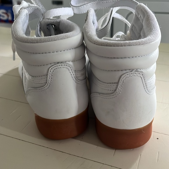 Reebok Freestyle Hi sneakers, size 6 - Picture 5 of 6